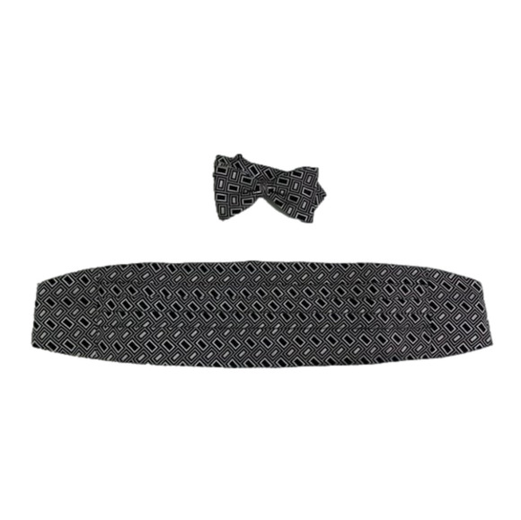 J.P. Tilford Men's Cummerbund and Bow Tie Set - Picture 1 of 6